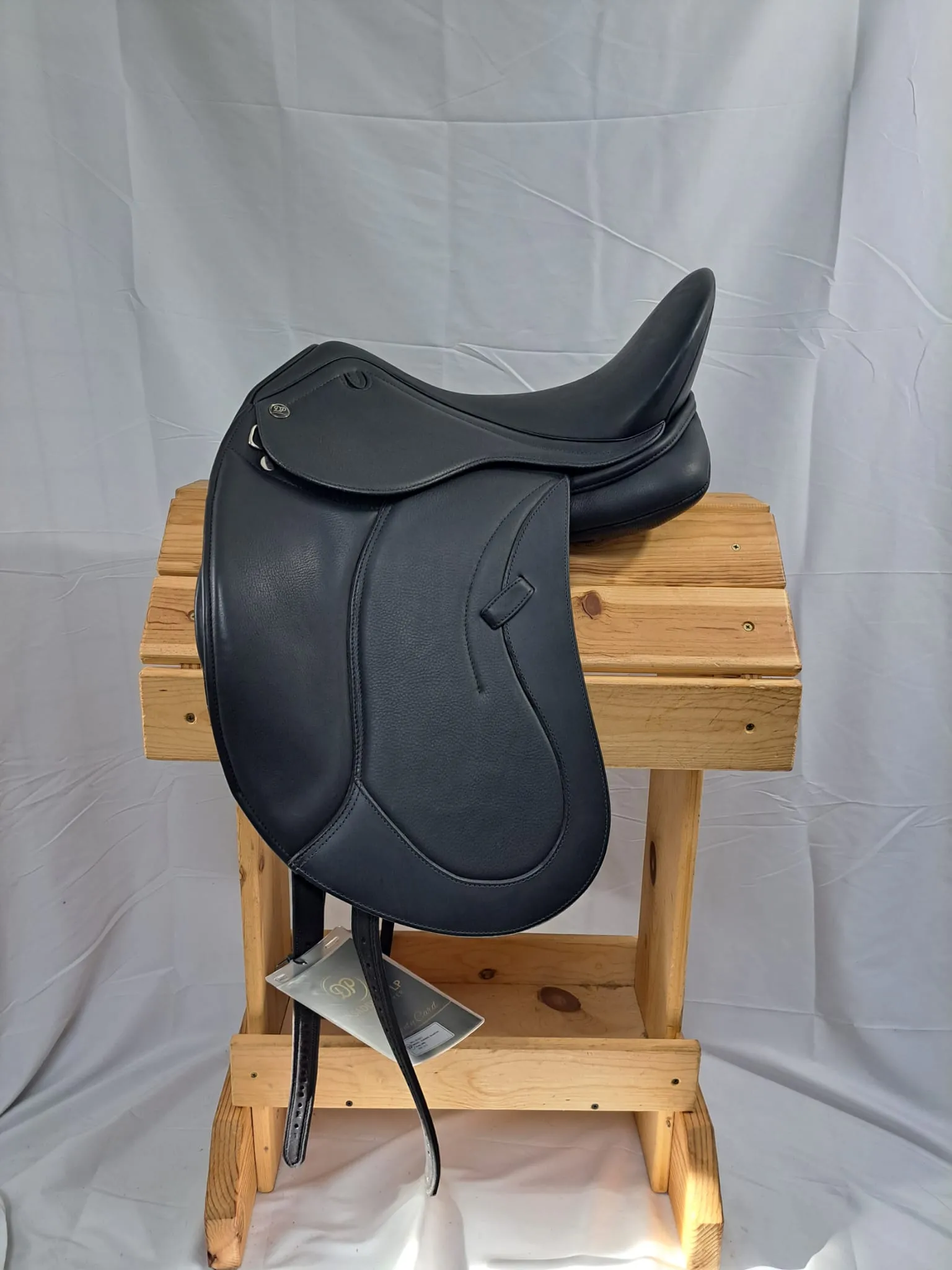 DP Saddlery Prado MBL 6217