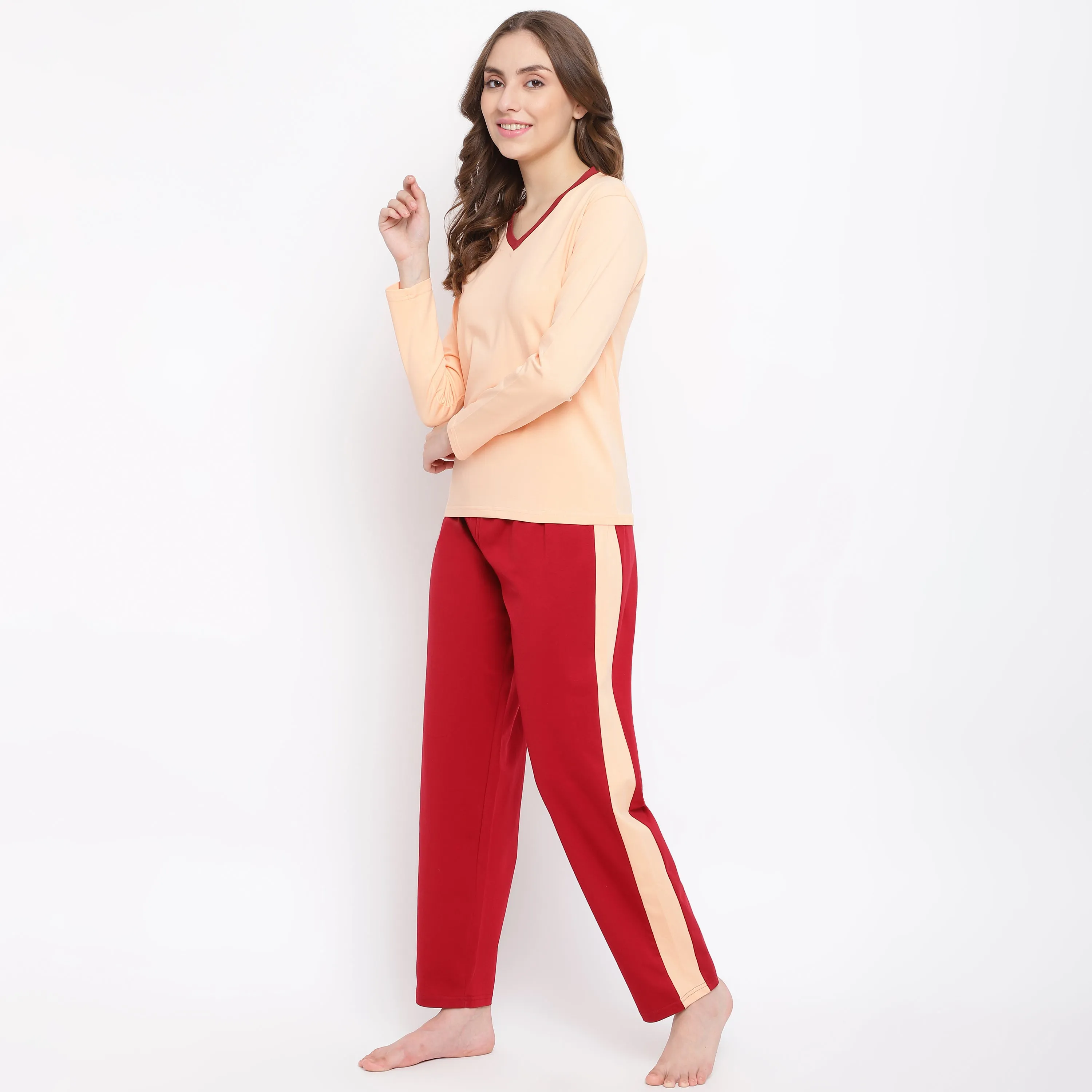 La Intimo Classy Solid Maroon Pyjama & T-Shirt Set