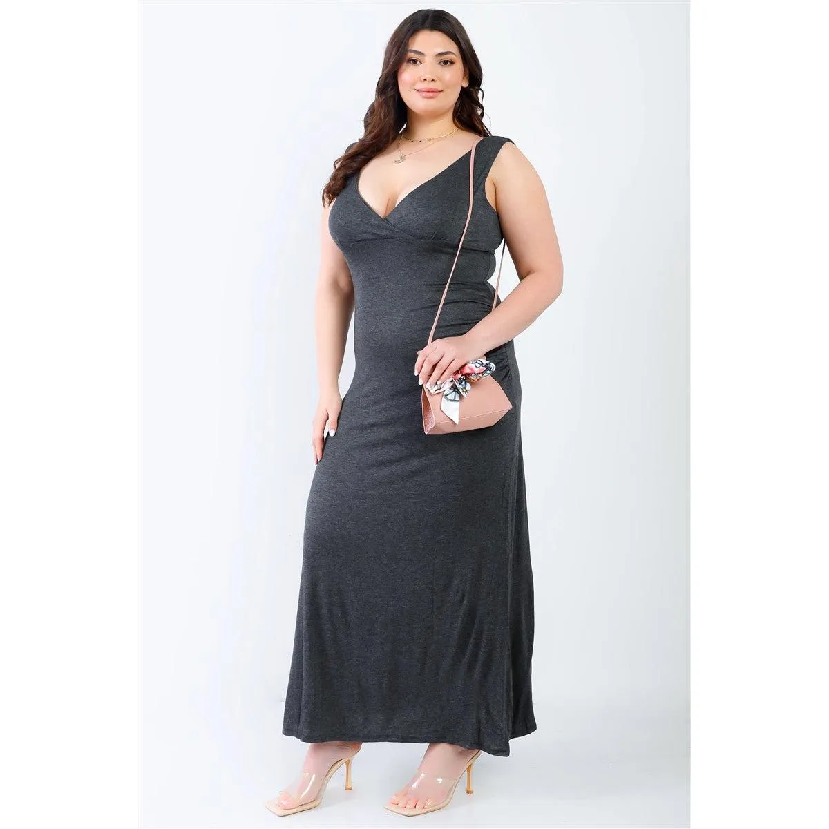 Plus V-neck Sleeveless Maxi Dress